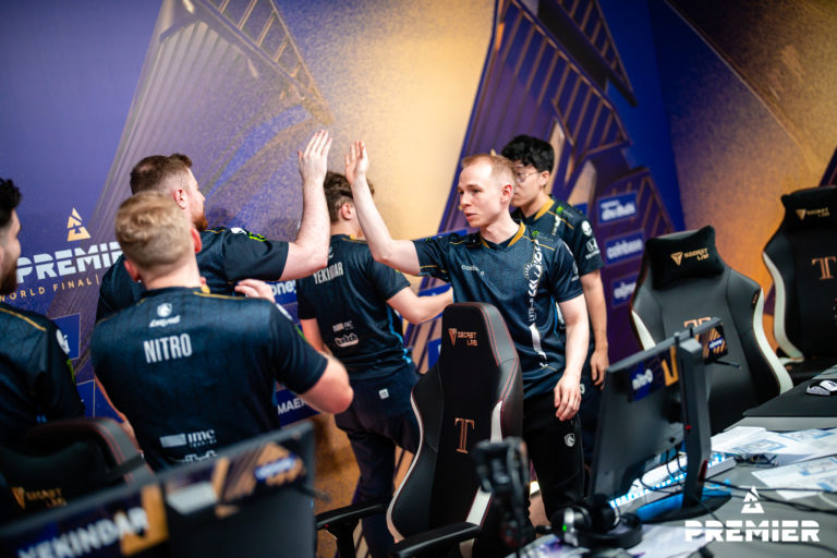 Forme imparable de Liquid Repeat 2019 contre NAVI à la finale mondiale de BLAST - 1