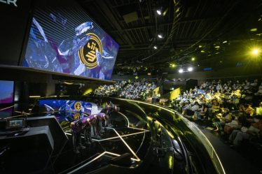 L'histoire s'écrit alors que le LCK CL accueille sa toute première joueuse d'esports - 9