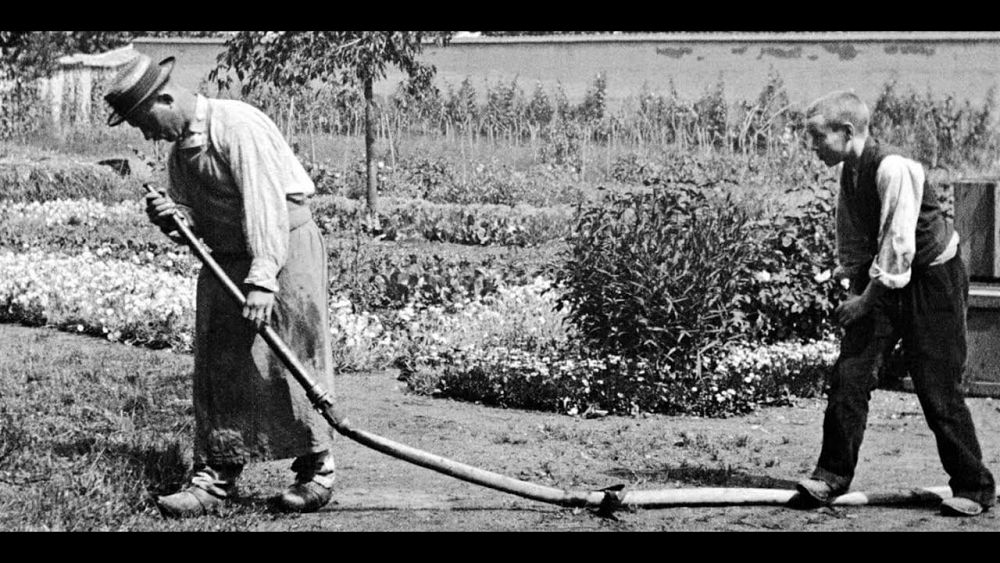 Culture Re-View : Un retour en arrière sur ce jour de l'histoire 2 Culture Re-View : Un retour en arrière sur ce jour de l'histoire - 1