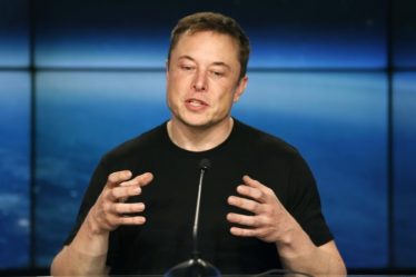 Elon Musk met en garde contre une "grave récession" en 2023 et ne vendra plus d'actions TSLA Par Investing.com - 3