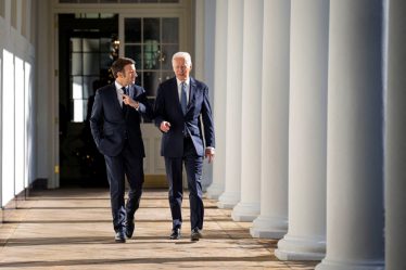 Emmanuel Macron rencontre Joe Biden et Elon Musk en Louisiane. › Actualités Geek - 8