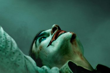 Première image de Joaquin Phoenix dans le rôle d'Arthur Fleck dans Joker : Folie à Deux - 11