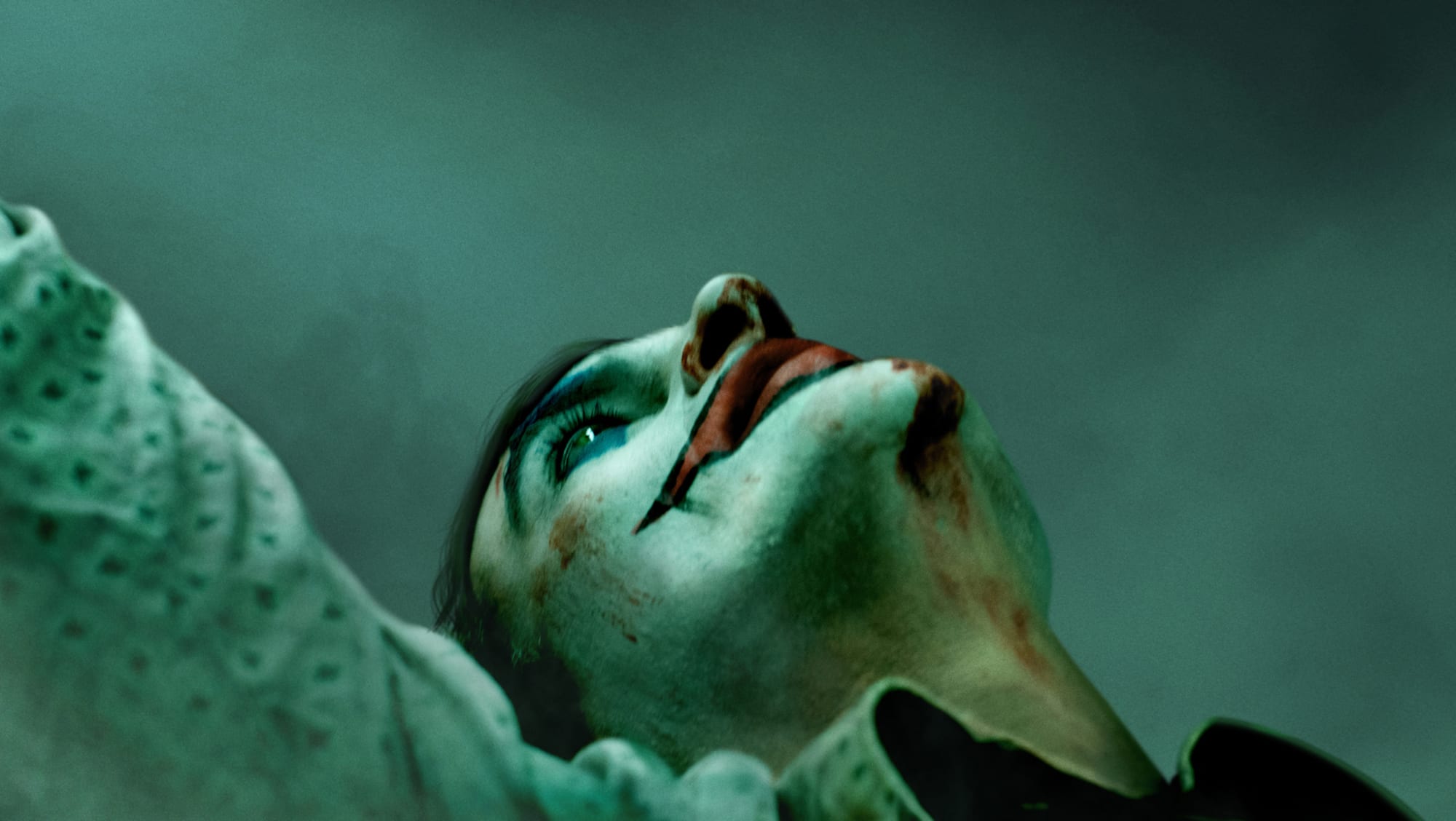 Première image de Joaquin Phoenix dans le rôle d'Arthur Fleck dans Joker : Folie à Deux 2 Première image de Joaquin Phoenix dans le rôle d'Arthur Fleck dans Joker : Folie à Deux - 1