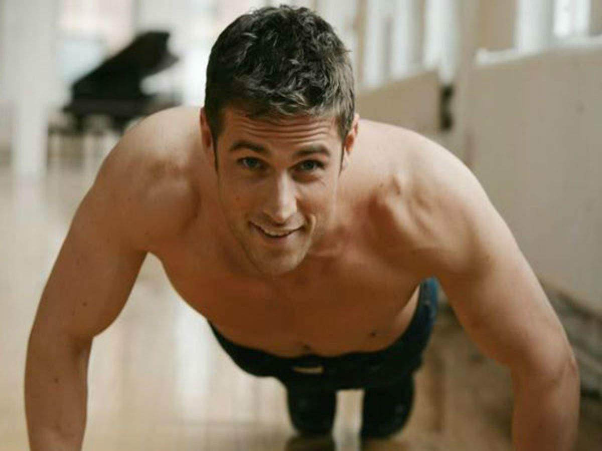 Saison 2 de Sex/Life : Date de sortie, intrigue et plus ! 3 Dylan Bruce