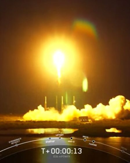 Le lancement de la fusée SpaceX au coucher du soleil impressionne les astronomes avec une «méduse spatiale» éthérée (photo) 68 Le lancement de la fusée SpaceX au coucher du soleil impressionne les astronomes avec une «méduse spatiale» éthérée (photo) - 67