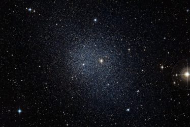 L'étrange disposition des galaxies en éventail de la Voie lactée pourrait saper la matière noire - 5
