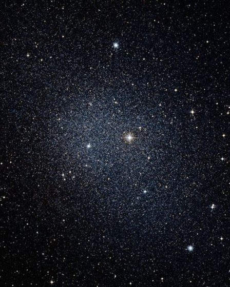 L'étrange disposition des galaxies en éventail de la Voie lactée pourrait saper la matière noire 26 L'étrange disposition des galaxies en éventail de la Voie lactée pourrait saper la matière noire - 25