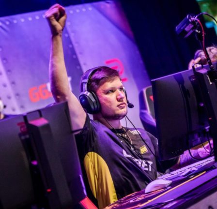 S1mple et ZywOo mettent la rivalité de côté lors d'un événement de collecte de fonds pour l'association caritative de Volodymyr Zelenskyy 6 S1mple et ZywOo mettent la rivalité de côté lors d'un événement de collecte de fonds pour l'association caritative de Volodymyr Zelenskyy - 5