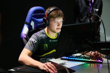S1mple étoiles dans un 1v1 VALORANT série qui montre que ses compétences CS:GO ne suffisent pas - 5