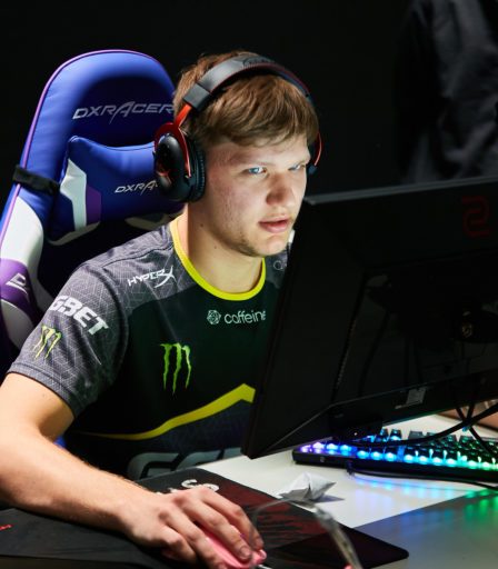 S1mple étoiles dans un 1v1 VALORANT série qui montre que ses compétences CS:GO ne suffisent pas 64 S1mple étoiles dans un 1v1 VALORANT série qui montre que ses compétences CS:GO ne suffisent pas - 63