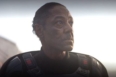 Le méchant de "Mandalorian" confirme le retour de "Star Wars" avec un vague avertissement - Inside the Magic - 5