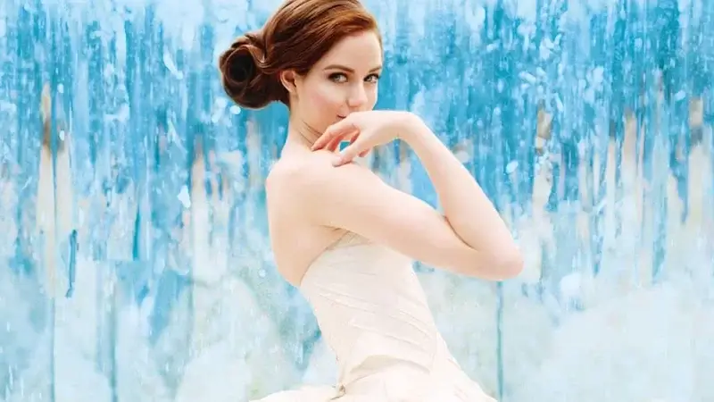 la sélection netflix kiera cass fantasy adaptation la sélection netflix kiera cass fantasy adaptation