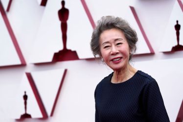 Youn Yuh Jung va se concentrer sur ses activités à Hollywood après avoir quitté Hook Entertainment - 9
