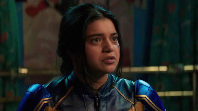 Iman Vellani jouant Mme.  Émerveillez-vous sur Disney+