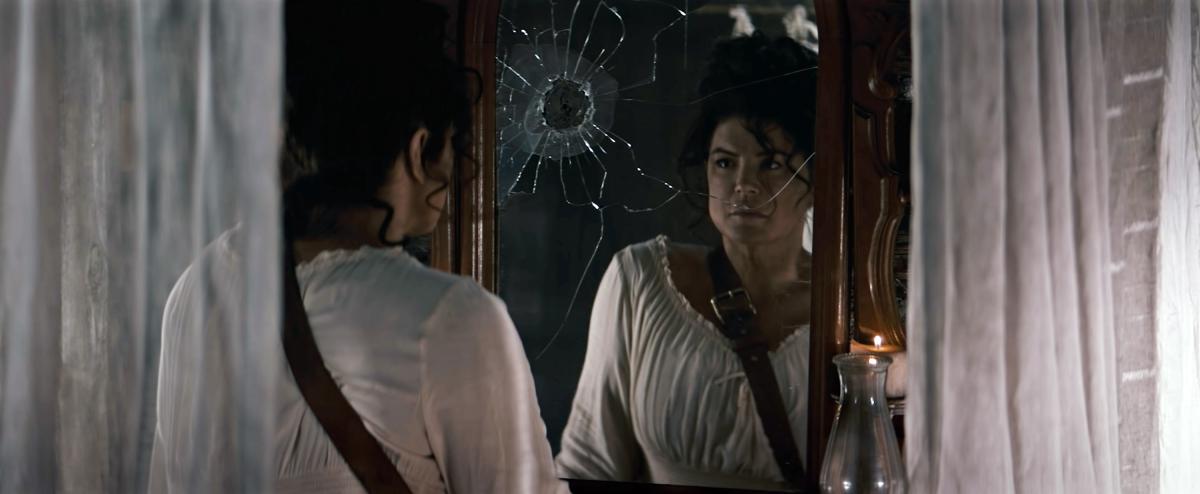 Le nouveau film de Gina Carano, produit par Ben Shapiro, est encore trop bizarre pour certains extrémistes de droite. - 1