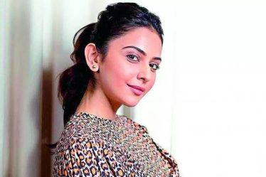 EXCLUSIF ! Rakul Preet Singh sur son prochain film Chhatriwali : Nous faisons du sexe un sujet tabou mais ce n'est pas le cas - 5