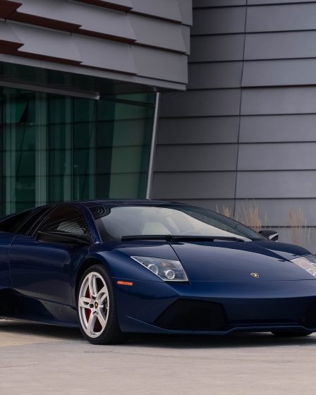 S'émerveiller devant la Lamborghini Murciélago la plus modeste du monde - 13