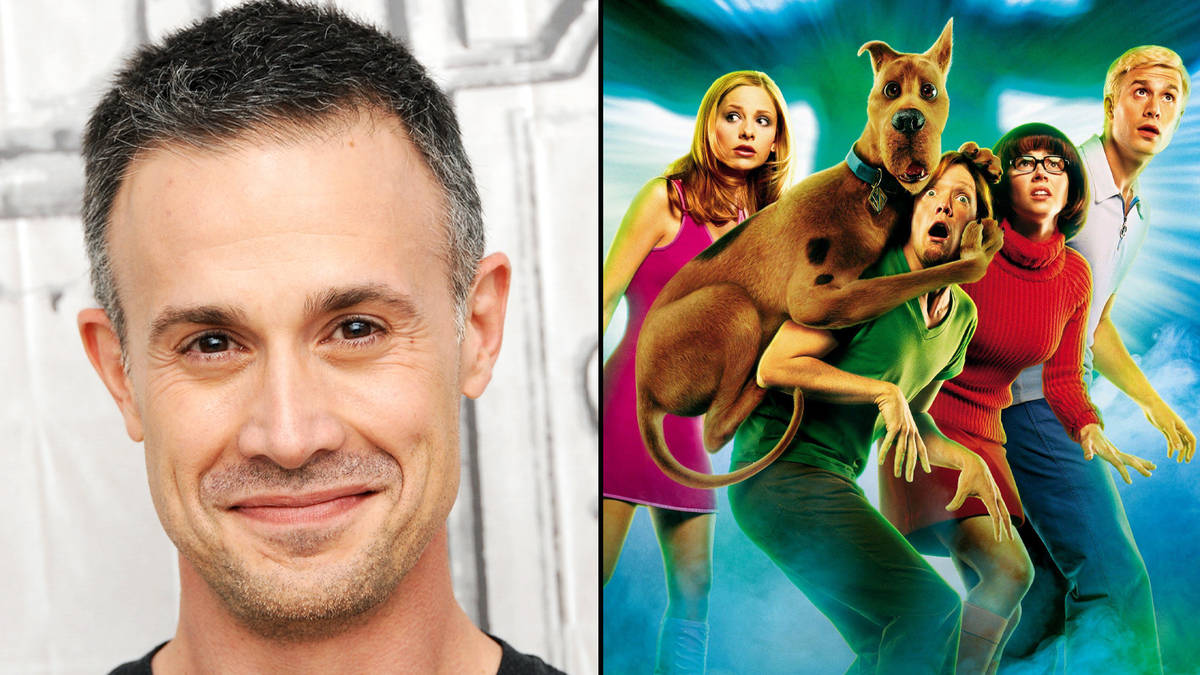 Freddie Prinze Jr. dit qu'il était «tellement en colère» après avoir été invité à accepter une réduction de salaire pour... 2 Freddie Prinze Jr. dit qu'il était «tellement en colère» après avoir été invité à accepter une réduction de salaire pour... - 1