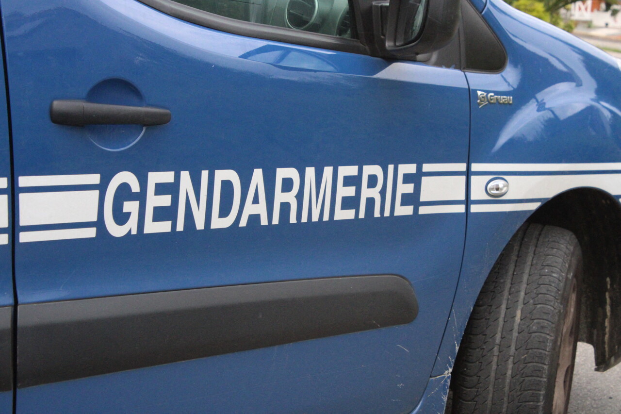 Conduire sans permis est impossible 2 Conduire sans permis est impossible - 1