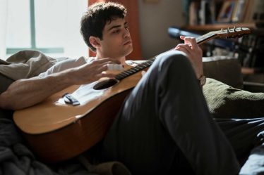 Dernières séries TV annulées ou renouvelées : La Recrue" de Netflix - 5