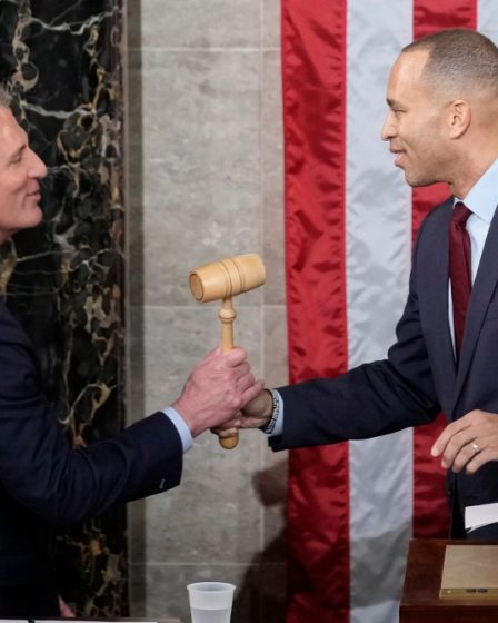 Elon Musk rencontre Kevin McCarthy et Hakeem Jeffries au Capitol 37 Elon Musk rencontre Kevin McCarthy et Hakeem Jeffries au Capitol - 36