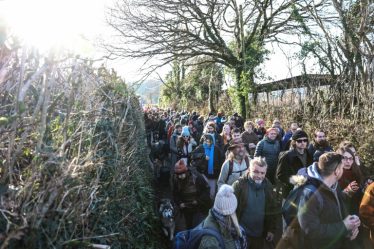 En Angleterre, des milliers de touristes se mobilisent pour défendre leur droit au bivouac et à la nature – Sciences et Avenir - 3