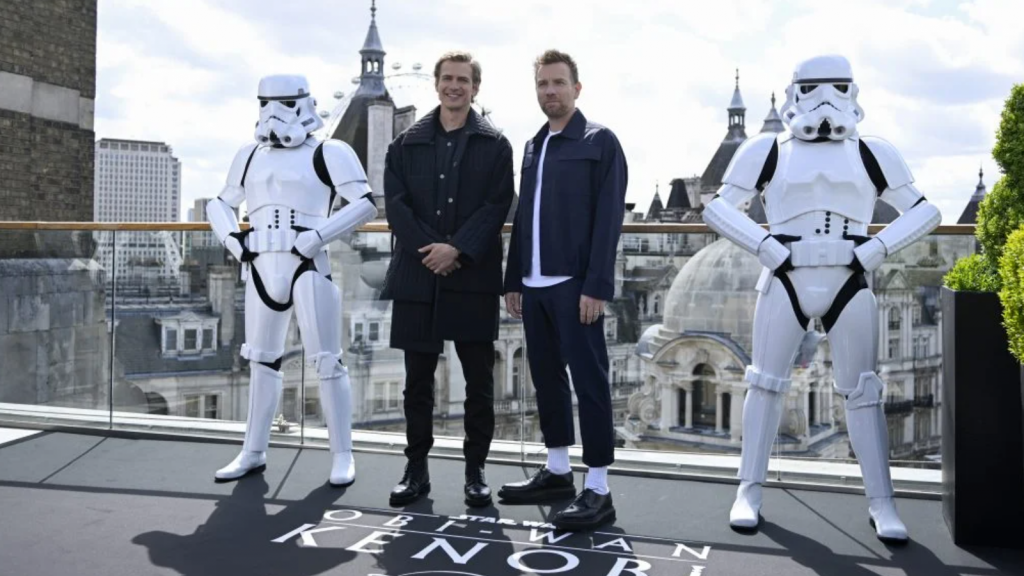 Ewan McGregor et Hayden Christensen reviennent sur leur "surprenant" duel final dans "Obi-Wan Kenobi" - Star Wars News Net 3 Promotion Obi-Wan Kenobi