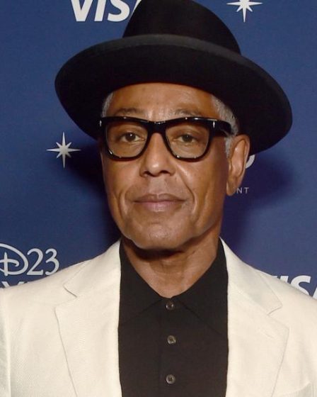 Giancarlo Esposito est intéressé par le rôle du Professeur X dans le MCU 6 Giancarlo Esposito est intéressé par le rôle du Professeur X dans le MCU - 5