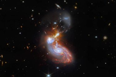 Le télescope spatial James Webb capture une collision cosmique chaotique - 6