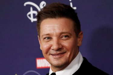 Jeremy Renner, le Hawkeye de Marvel, hospitalisé après un accident de chasse-neige - 5