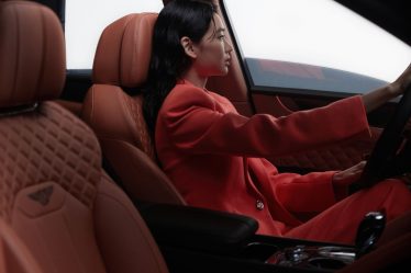 Jung Ho-yeon : Bio, Valeur nette, Rencontres, Petit ami, Parents, Famille, Frères et Sœurs, Nationalité, Age, Anniversaire, Taille, Wiki, Taille, Carrière, Prix, Faits - 5