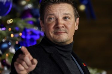 L'acteur Jeremy Renner, "Hawkeye" dans les films Marvel, dans un état critique après un accident - News Rebeat - 11