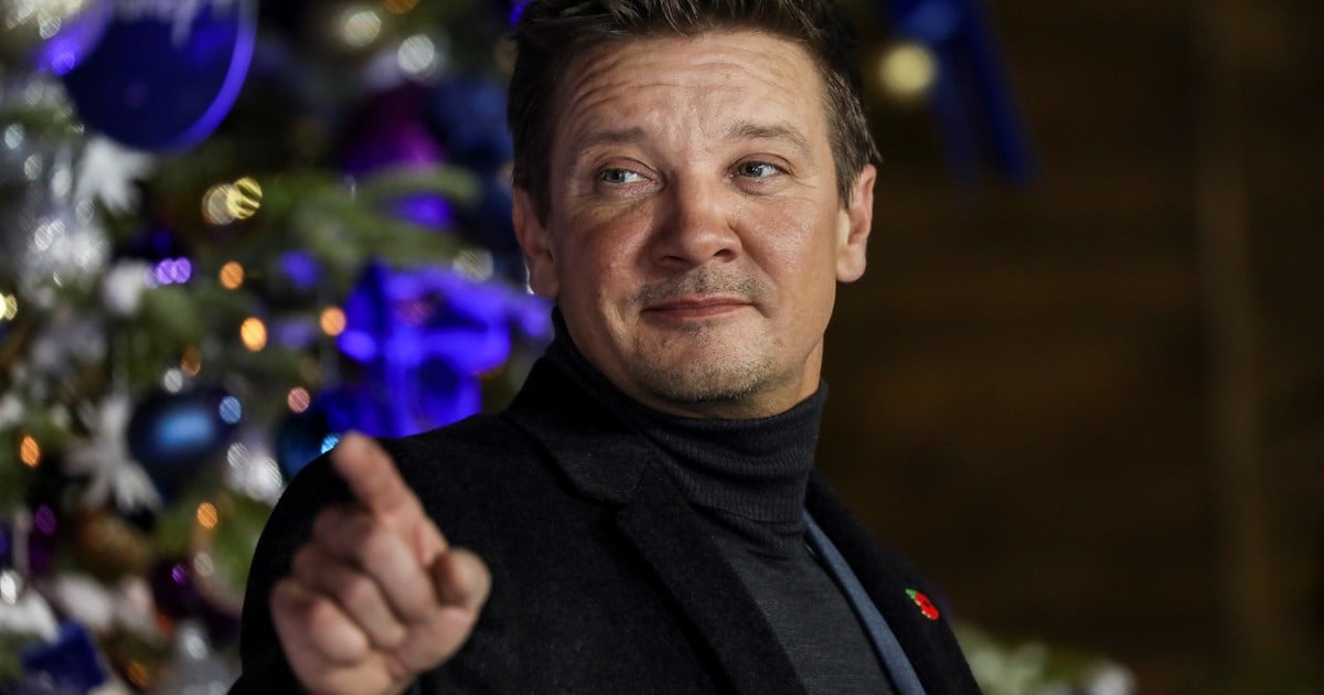 L'acteur Jeremy Renner, "Hawkeye" dans les films Marvel, dans un état critique après un accident - News Rebeat 2 L'acteur Jeremy Renner, "Hawkeye" dans les films Marvel, dans un état critique après un accident - News Rebeat - 1