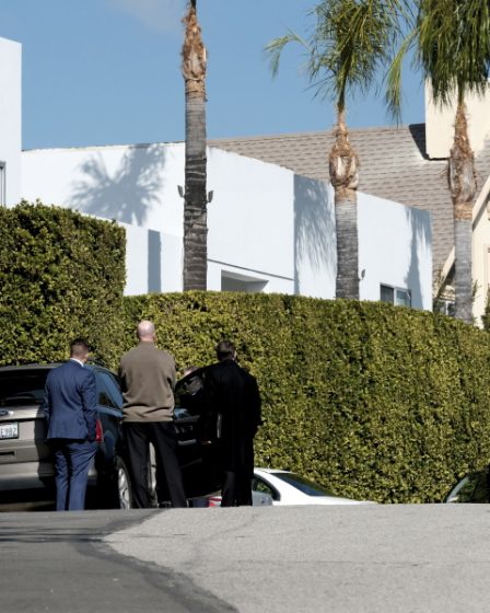 Les autorités identifient 3 personnes tuées lors d'une fusillade dans une maison à Los Angeles 93 Les autorités identifient 3 personnes tuées lors d'une fusillade dans une maison à Los Angeles - 92