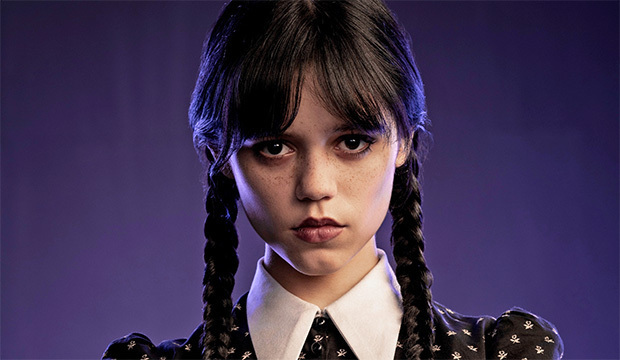 Mercredi" est enfin renouvelé par Netflix pour une saison 2 2 Mercredi" est enfin renouvelé par Netflix pour une saison 2 - 1