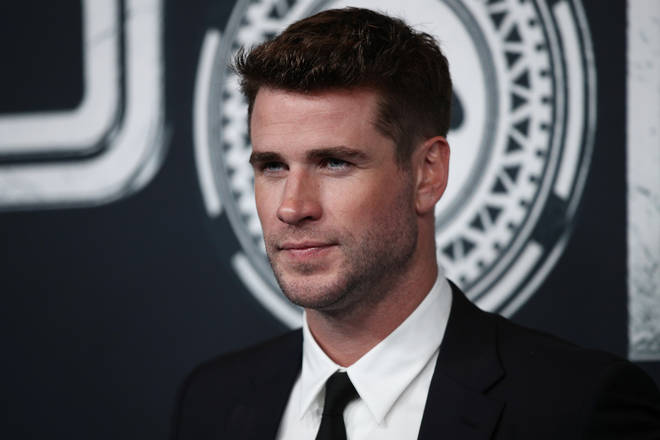 Netflix confirme qu'Henry Cavill ne reviendra pas à The Witcher après la sortie de Superman 4 Liam Hemsworth incarnera Geralt de Riv dans The Witcher saison 4