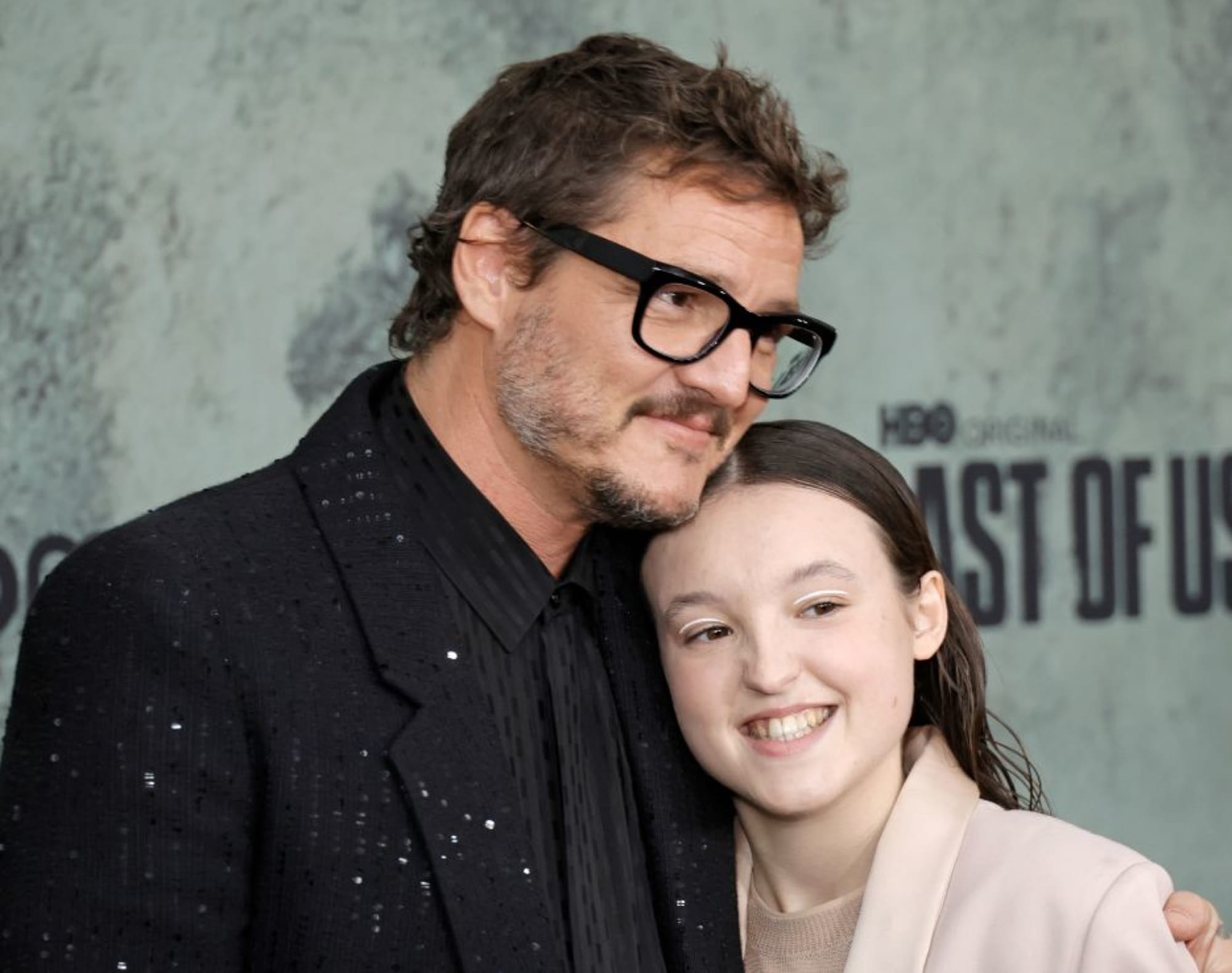 Pedro Pascal et Bella Ramsey sortent pour la première de The Last of Us - 1