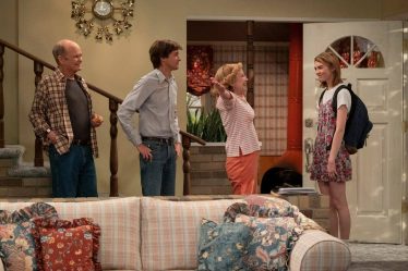 REVUE That 90s Show - la suite de That 70s Show où les nouveaux personnages semblent "empruntés" à Disney Channel - Royals Blue - 7