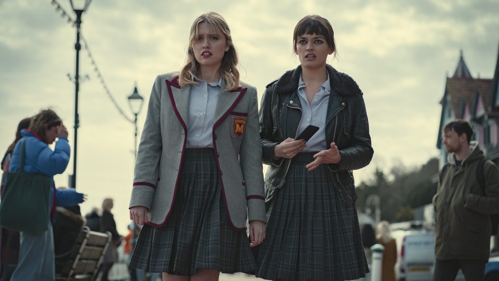 'Sex EducationLa star Aimee Lou Wood excelle dans la vie dans le film " Living " - Q&R 5 Sex Education