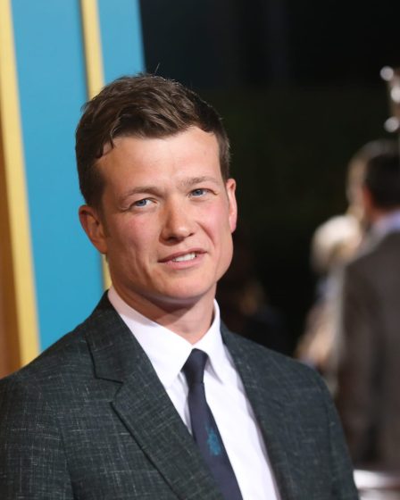 Qui joue Rhys dans la saison 4 de You ? (âge d'Ed Speleers, Instagram, et plus) 89 Qui joue Rhys dans la saison 4 de You ? (âge d'Ed Speleers, Instagram, et plus) - 88