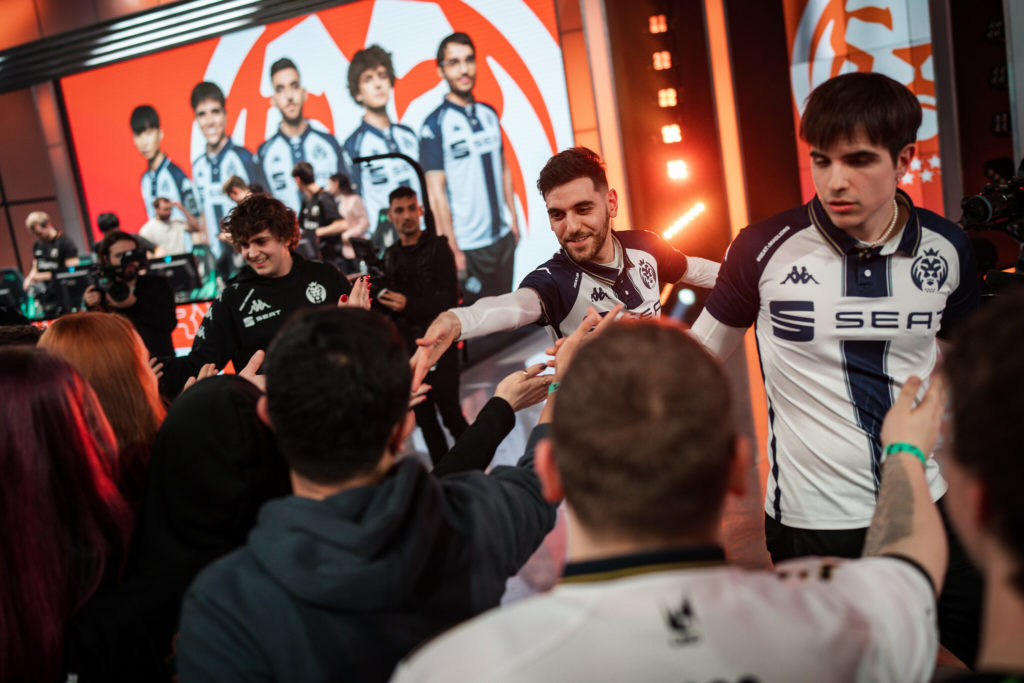 Pourquoi d'autres régions d'esports LoL devraient envisager d'adopter le nouveau format de saison du LEC 6 Pourquoi d'autres régions d'esports LoL devraient envisager d'adopter le nouveau format de saison du LEC - 5
