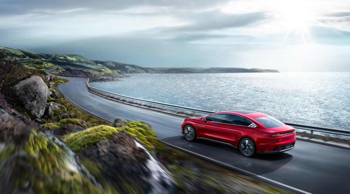 Ce concurrent sérieux de Tesla Model 3 a quelque chose qu'Elon Musk ne voulait pas 4 Ce concurrent sérieux de Tesla Model 3 a quelque chose qu'Elon Musk ne voulait pas - 3