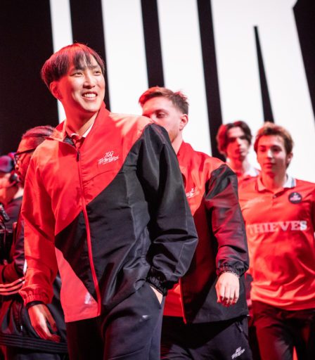 Les fans de la ligue critiquent LCS pour un segment "non professionnel" sur le drame Doublelift et TSM pendant la diffusion 92 Les fans de la ligue critiquent LCS pour un segment "non professionnel" sur le drame Doublelift et TSM pendant la diffusion - 91