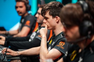 Excel aurait commencé une réinitialisation majeure du personnel d'entraîneurs après l'abyssal 2023 LEC Winter Split - 9