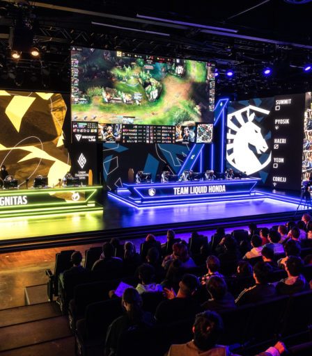 La légende de n'importe qui remporte la première victoire en LPL de 2023, maintenant une seule équipe de la ligue de la grande région reste sans victoire 18 La légende de n'importe qui remporte la première victoire en LPL de 2023, maintenant une seule équipe de la ligue de la grande région reste sans victoire - 17