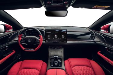 Ce concurrent sérieux de Tesla Model 3 a quelque chose qu'Elon Musk ne voulait pas - 5