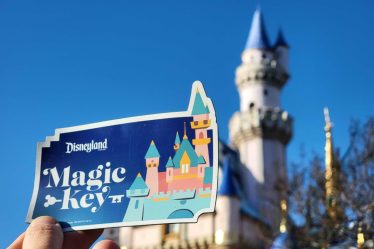 Disneyland Resort suspend à nouveau la vente des laissez-passer Believe Magic Key - WDW News Today - 6