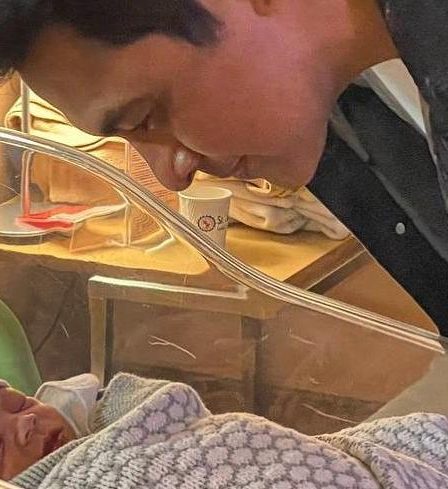 Gary V accueille son petit-fils Luchiano : "Je suis ton grand-père ! 90 Gary V accueille son petit-fils Luchiano : "Je suis ton grand-père ! - 89