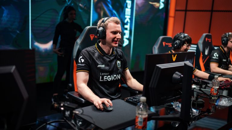 Jankos explique ce qui n'a pas fonctionné pour Fnatic lors de la désastreuse saison d'hiver 2023 du LEC 2 Jankos explique ce qui n'a pas fonctionné pour Fnatic lors de la désastreuse saison d'hiver 2023 du LEC - 1