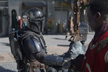 Pedro Pascal "ne voit rien" dans son armure mandalorienne - 7